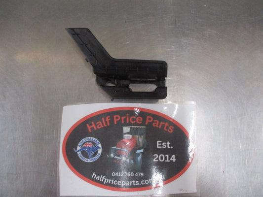 Kia Sorento Genuine Right Hand Rear Bumper Side Bracket New Part
