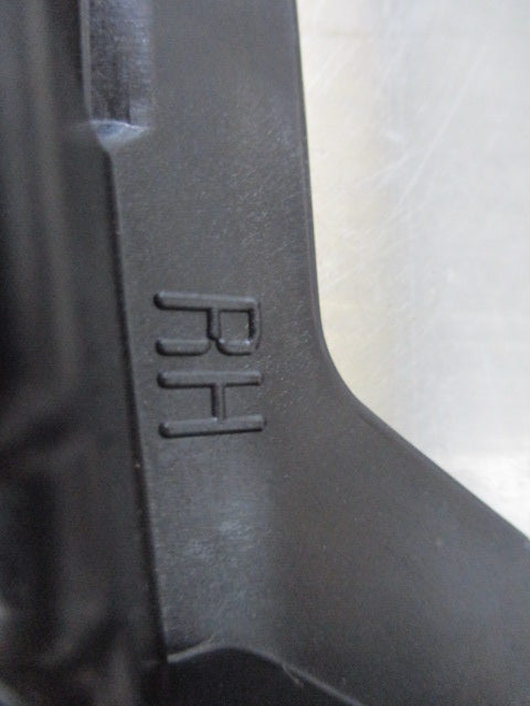Kia Sorento Genuine Right Hand Rear Bumper Side Bracket New Part