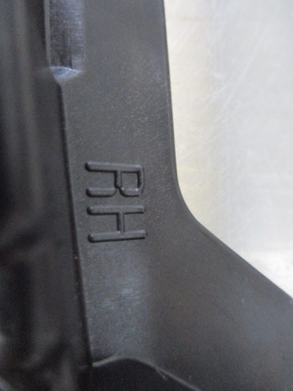 Kia Sorento Genuine Right Hand Rear Bumper Side Bracket New Part