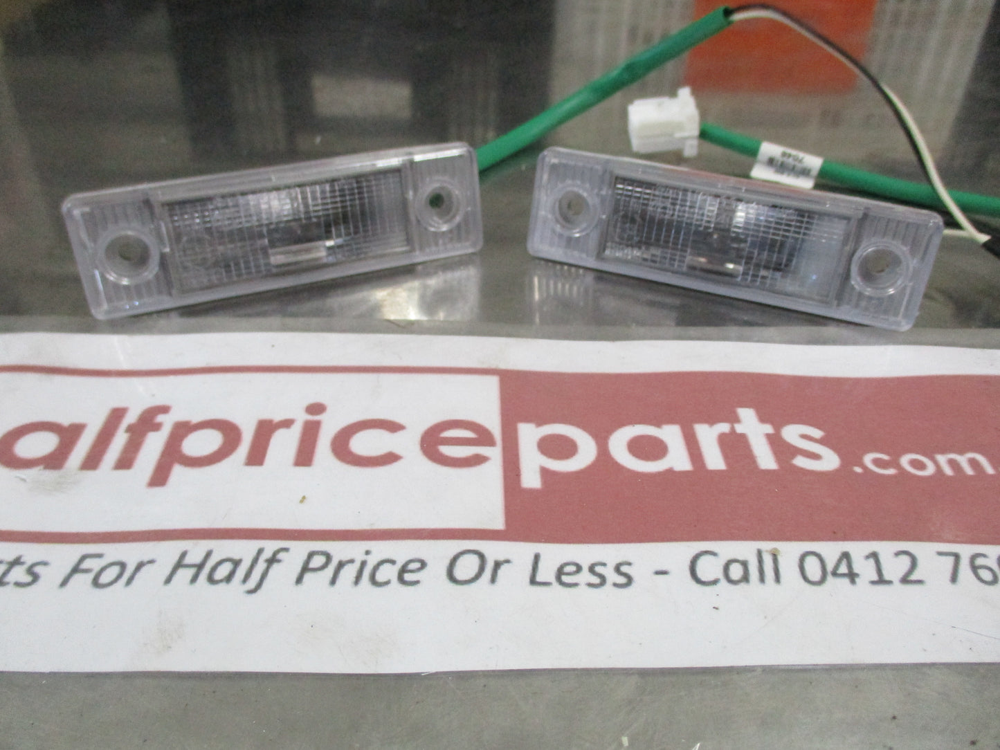 Holden Captiva Genuine License Plate Lamps And Wiring Assembly New Part