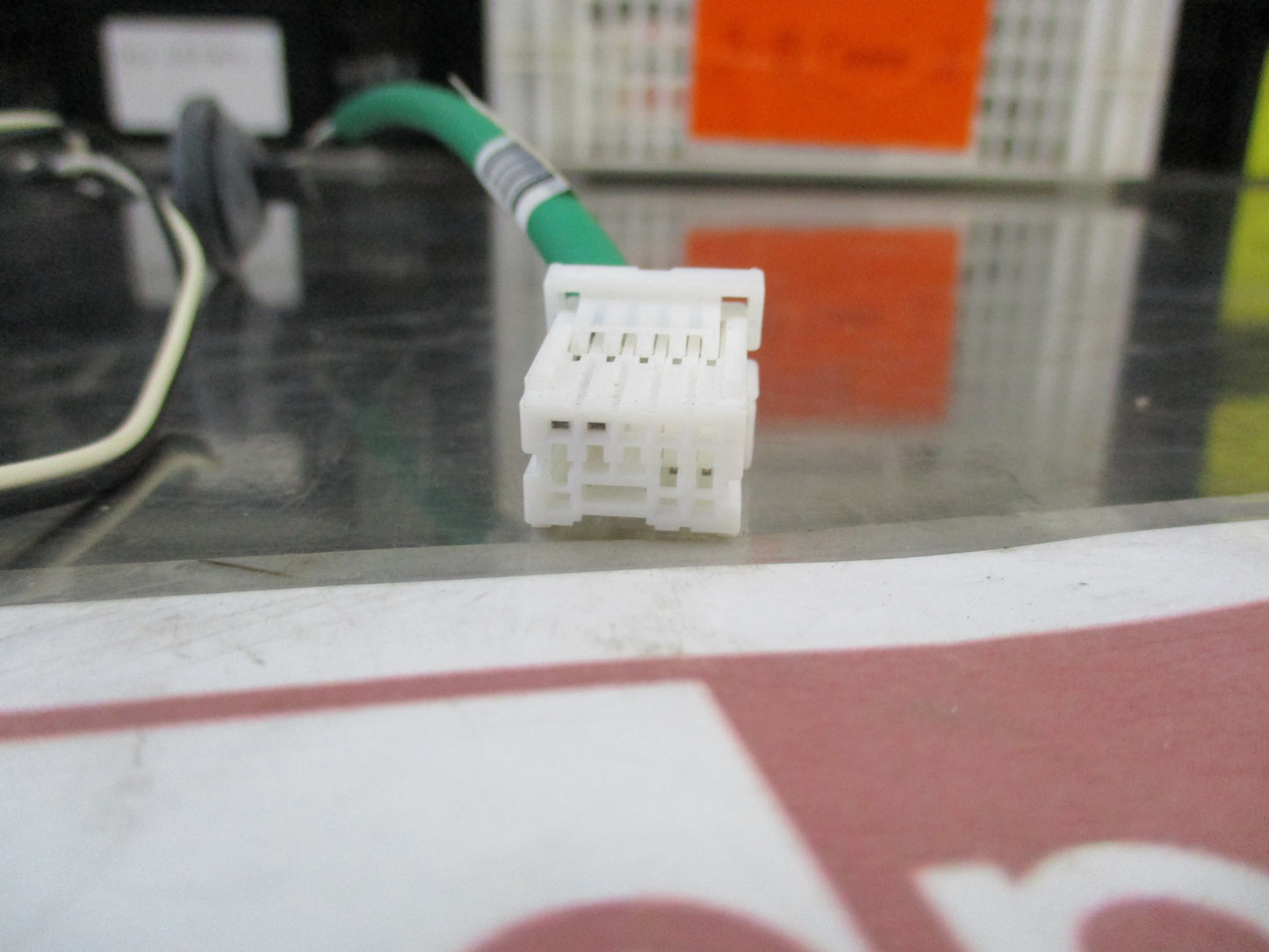 Holden Captiva Genuine License Plate Lamps And Wiring Assembly New Part