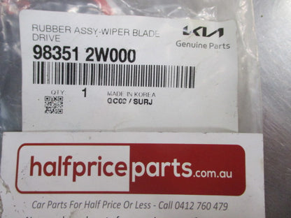 Kia Carnival/Hyundai Santa Genuine (Drivers) Replacement Wiper Rubber New Part