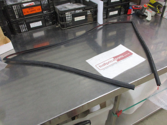 Holden Cruze Genuine Upper Windscreen Molding New Part