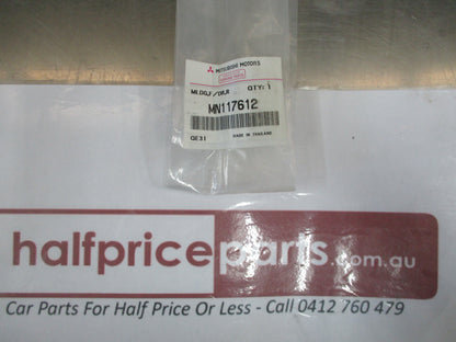 Mitsubishi Triton ML/MN Genuine Front Right Hand Belt Moulding New Part