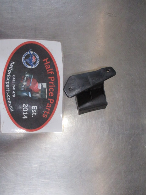Kia Sportage Genuine Right Hand Front Bumper Upper Bracket New Part
