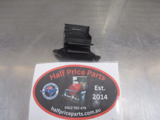 Kia Sportage Genuine Right Hand Front Bumper Upper Bracket New Part