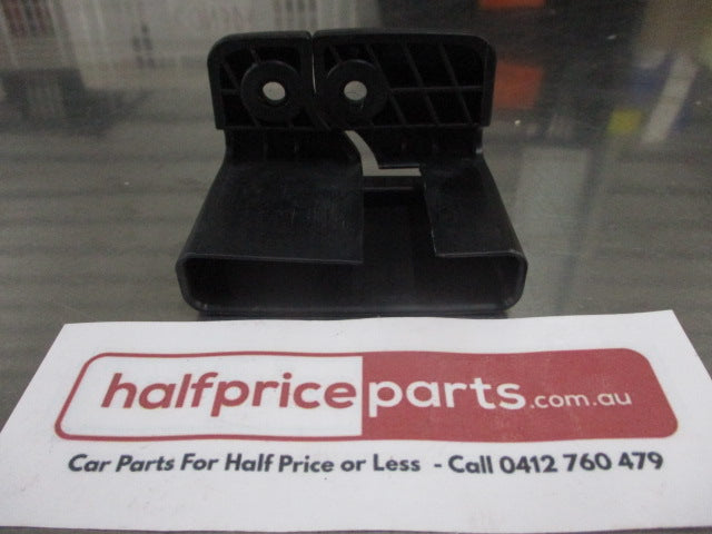 Mitsubishi Triton Genuine Rear Middle Seat Belt Guide New Part