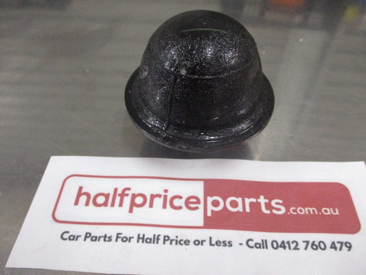 Mitsubishi Pajero Genuine Lower Ball Joint Bumper/Stopper Kit New Part