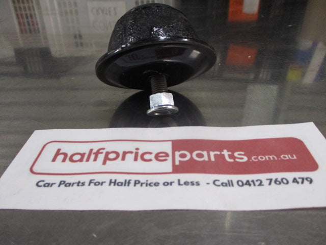 Mitsubishi Pajero Genuine Lower Ball Joint Bumper/Stopper Kit New Part