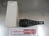 Holden Insignia/Cruze/Malibu Genuine Right Hand Rear Outside Door Handle Bracket New Part