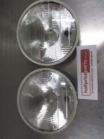 Navara 7 IInch H4 Halogen Head Light (Pair) Suits Older Cars (Not In Boxes) Used Part VGC