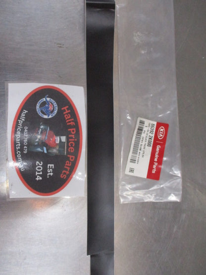 Kia Soul Genuine Black Out Tape Right Hand Upper Door New Part
