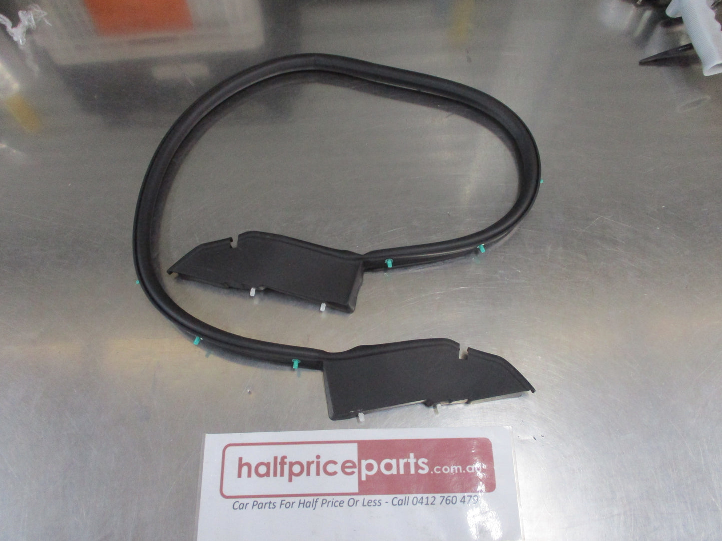 Mazda 2 DJ/DL Genuine Bonnet Rear Parting Seal Strip New Part