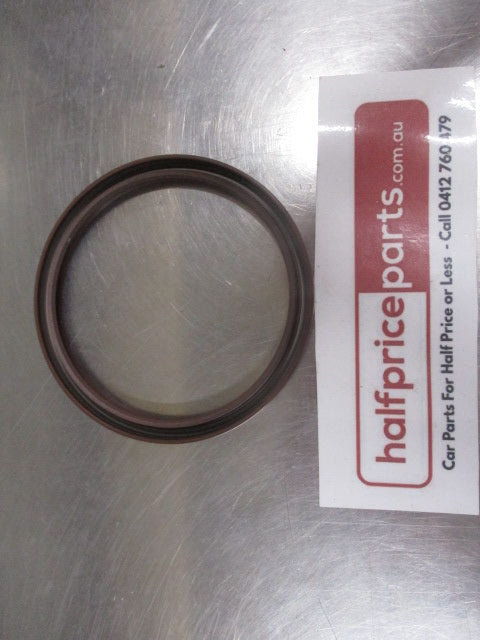 Mitsubishi Triton Genuine Crankshaft Oil Seal New Part