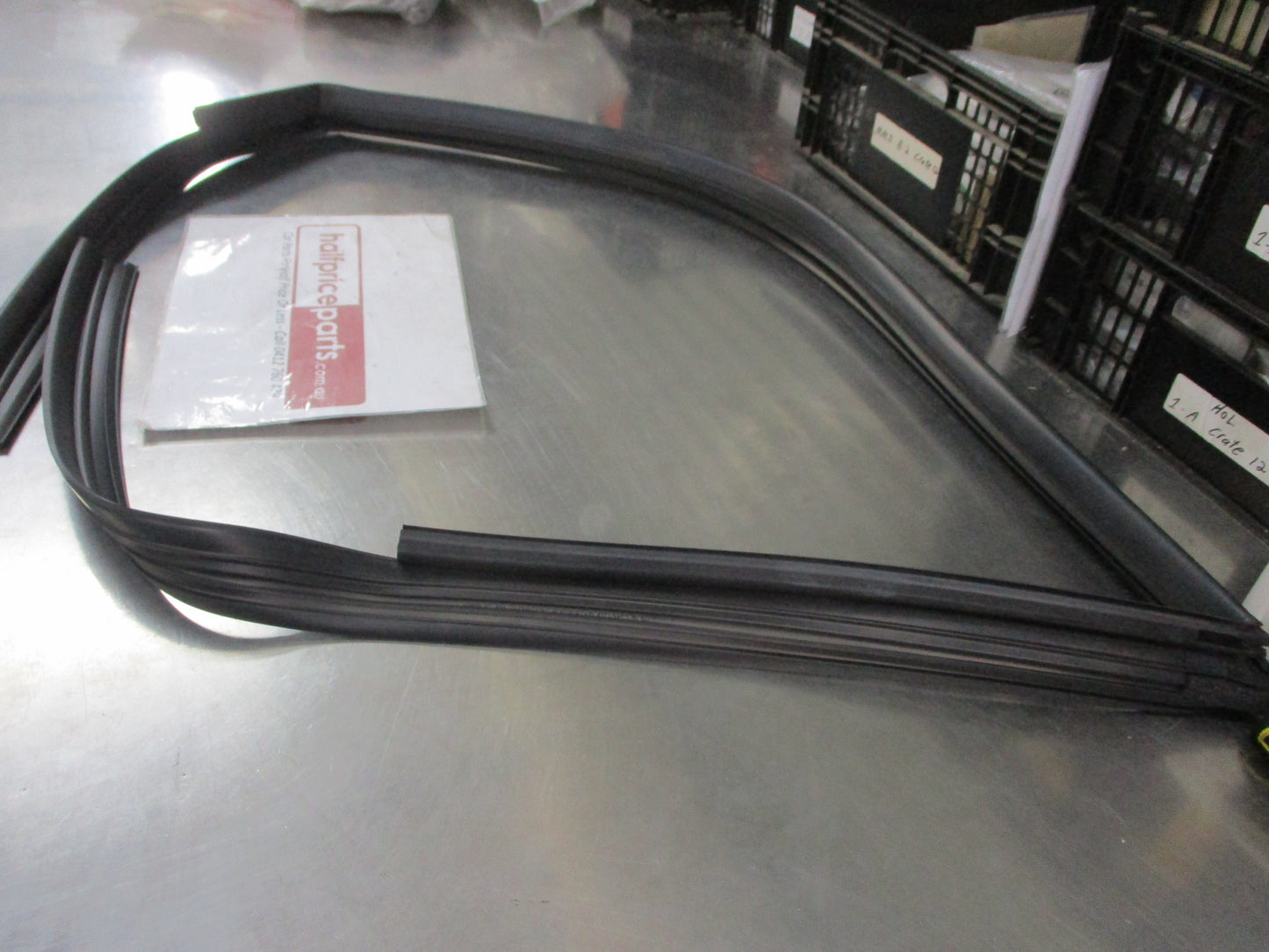Holden Captiva Genuine Front Window Weather Strip New Part