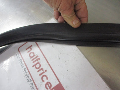 Holden Captiva Genuine Front Window Weather Strip New Part