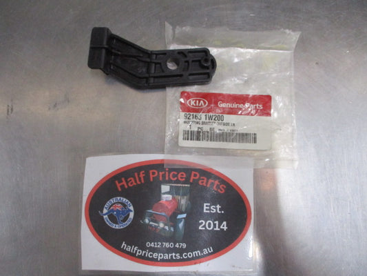 Kia Rio Genuine Left Outer Headlight Mounting Bracket New Part