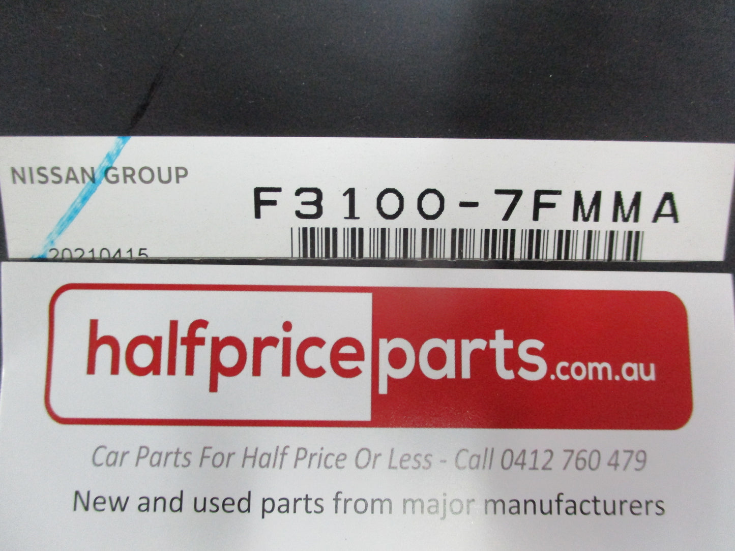 Nissan X-Trail T32 Genuine Front Right Hand Guard New Part
