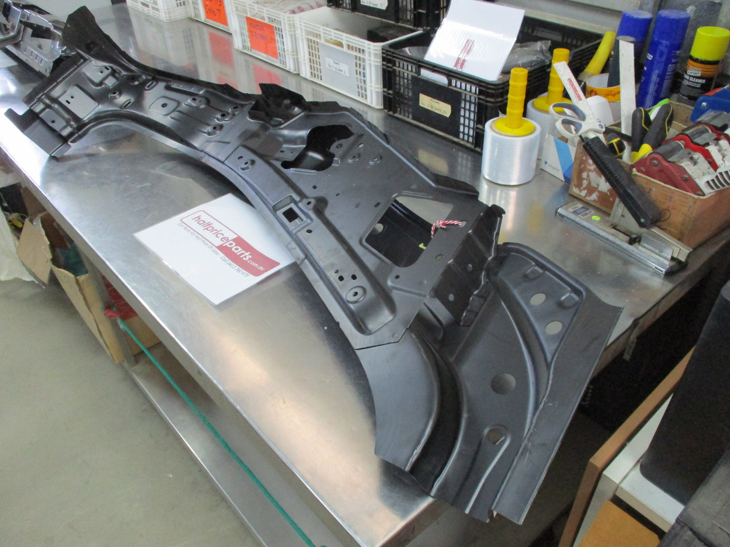 Mitsubishi Triton MN Genuine Right Hand Rear Inner C Pillar Reinforcement New Part
