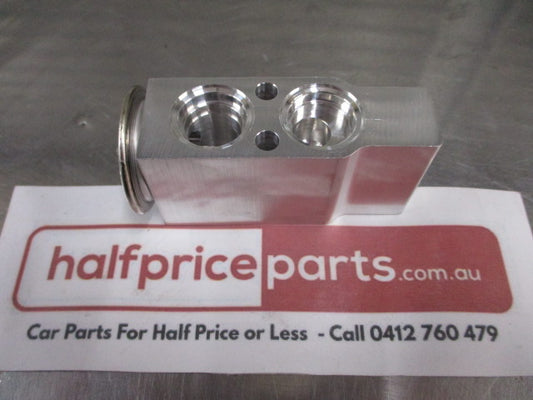 Mitsubishi Triton/Pajero Genuine A/C Valve Expansion New Part