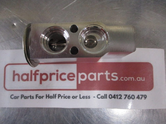 Mitsubishi Triton/Pajero Genuine A/C Valve Expansion New Part