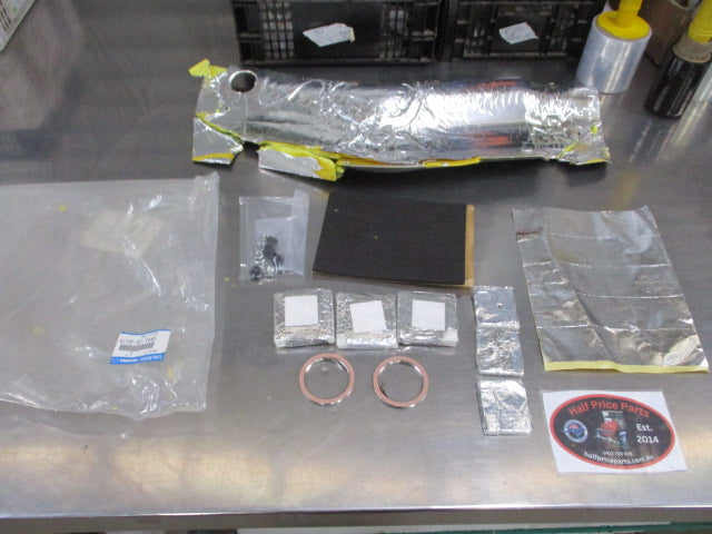 Mazda Various Models Genuine Fuel Tank Seal/Insulator Kit New Part
