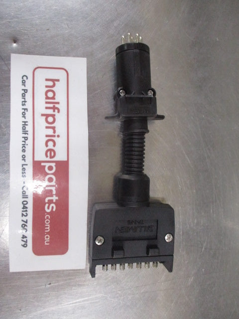 Mitsubishi Universal Genuine 7 Pin Small Round Trailer Plug New Part