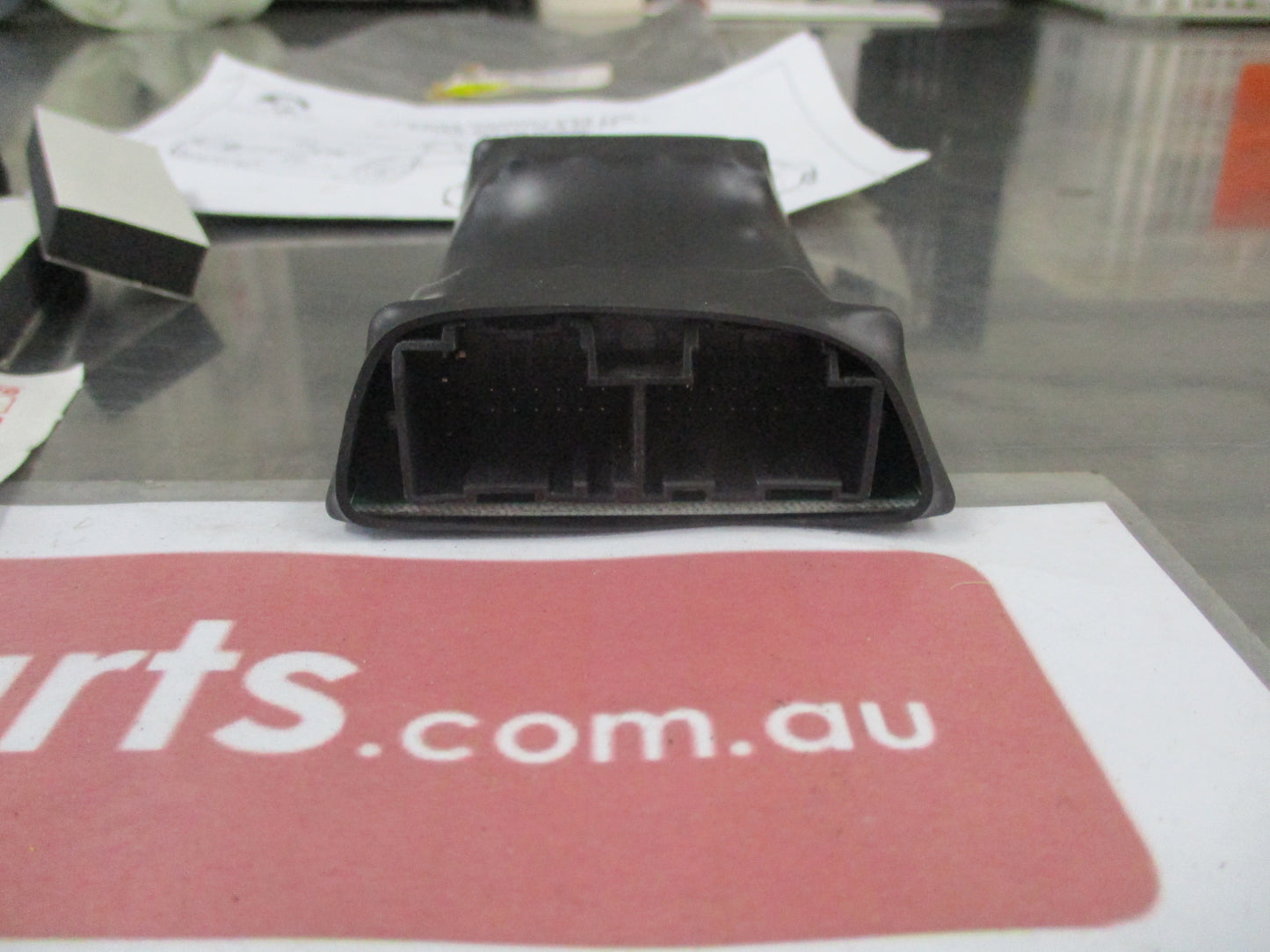 Holden Captiva/Epica Genuine Bluetooth And DVD Breakout Harness New Part