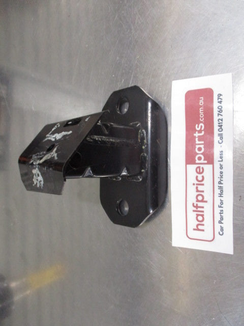 Mitsubishi Pajero Genuine Left Hand Front Bumper Bracket New Part