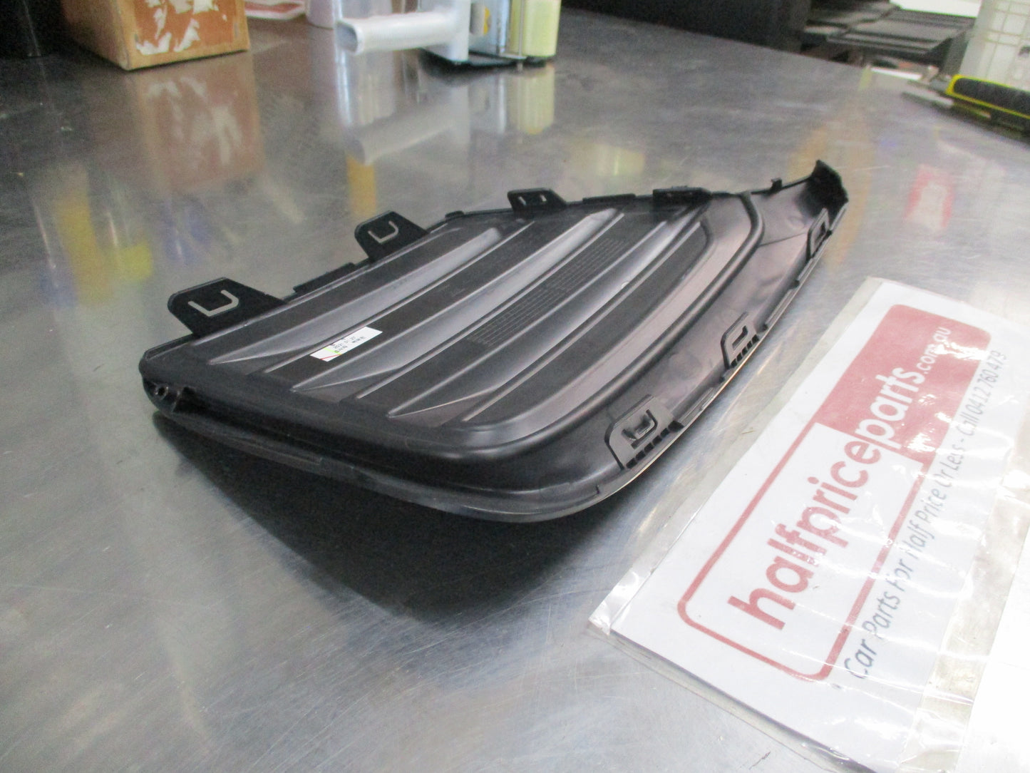 Holden Captiva Ls-Cg Front Lower Left Hand Bar Cover New Part