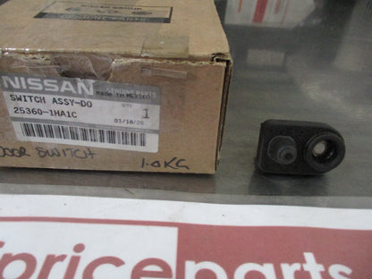Nissan Genuine Door Jam Switch New Part