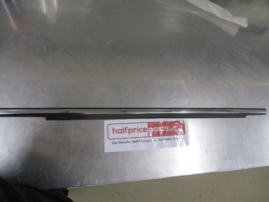 Mitsubishi Outlander Genuine Left Hand Rear Door Chrome Window Belt Moulding New Part