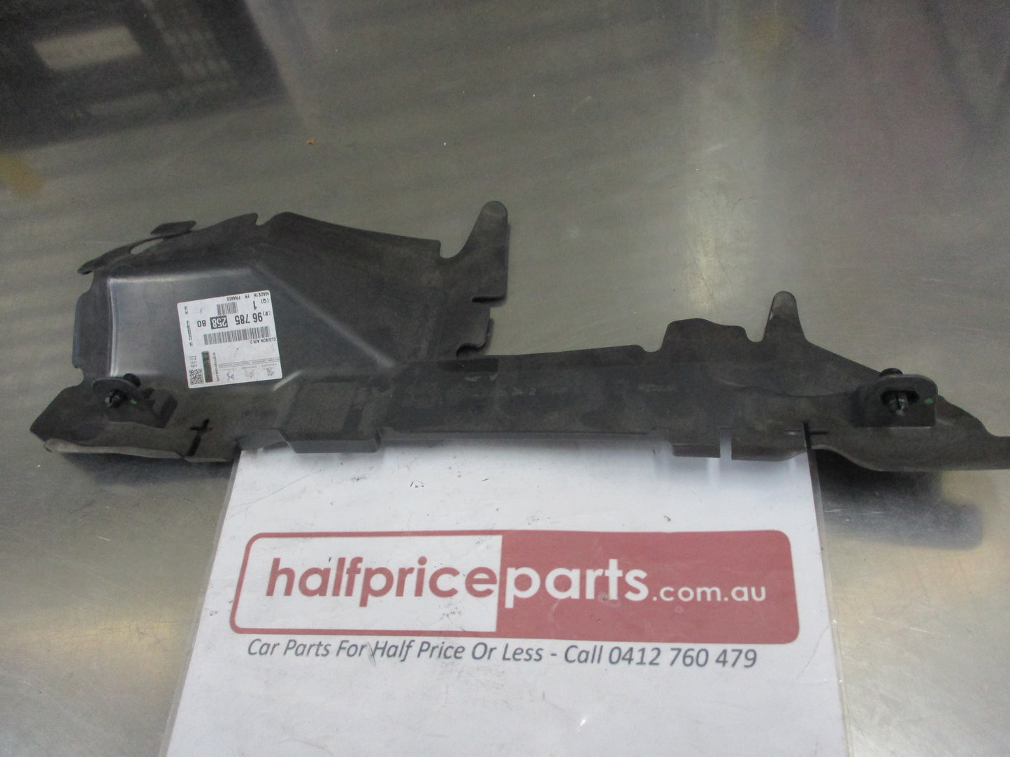Peugeot 308 SW Series II Genuine Right Hand Side Radiator Deflector New Part