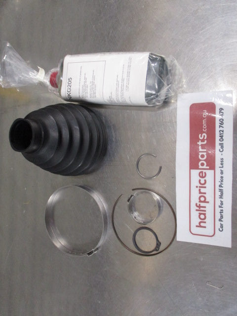 Mitsubishi Pajero Genuine Front Axel Left Or Right Boot Kit New Part