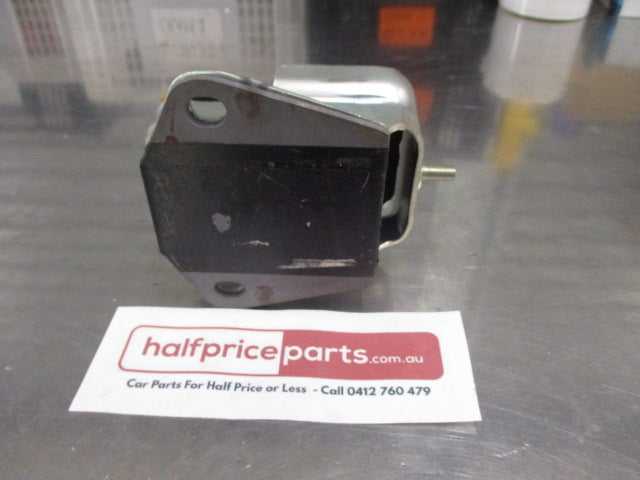 Mitsubishi Triton Genuine Left Hand Front Engine Mount New Part