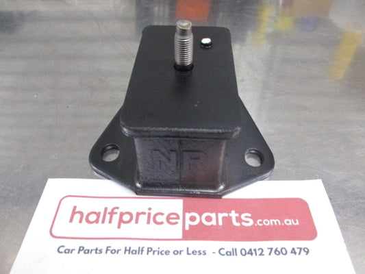 Mitsubishi Pajero/Triton Genuine Engine Mount New Part
