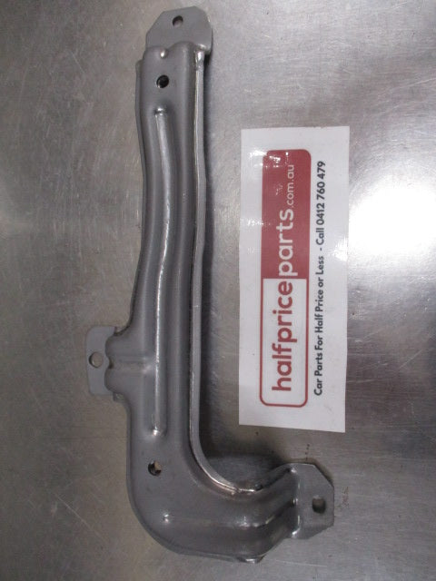 Mitsubishi Pajero Genuine Rear Door Bracket New Part