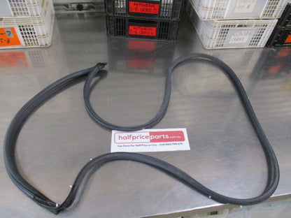 Mitsubishi Triton Genuine Outer Right Hand Rear Door Opening Weatherstrip New Part