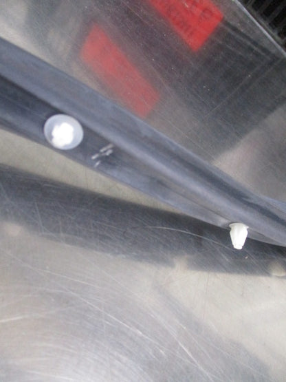 Mitsubishi Triton Genuine Outer Right Hand Rear Door Opening Weatherstrip New Part