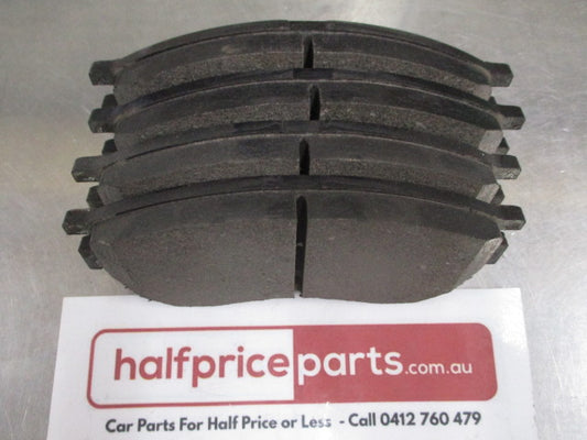 Mitsubishi Triton Genuine Front Brake Pad Set New Part