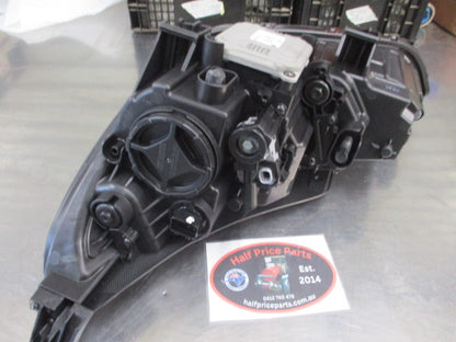 Hyundai i30 Genuine Right Hand Front Side LED Headlight (Drivers) New Part