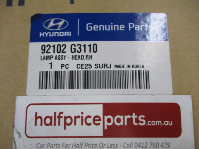 Hyundai i30 Genuine Right Hand Front Side LED Headlight (Drivers) New Part