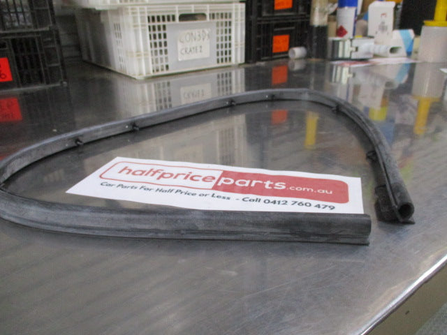 Mitsubishi Challenger/Triton/Pajero Sport Genuine Front Bonnet Rear Weatherstrip New Part
