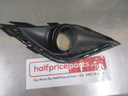 Mitsubishi Outlander Genuine Right Hand Front Fog Light Bezel With Chrome Trim New Part