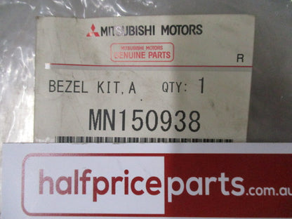 Mitsubishi Lancer Genuine Right Hand Front Fog Light Grille Bezel New Part