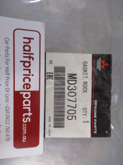Mitsubishi Lancer/Mirage Genuine Valve Cover Gasket New Part