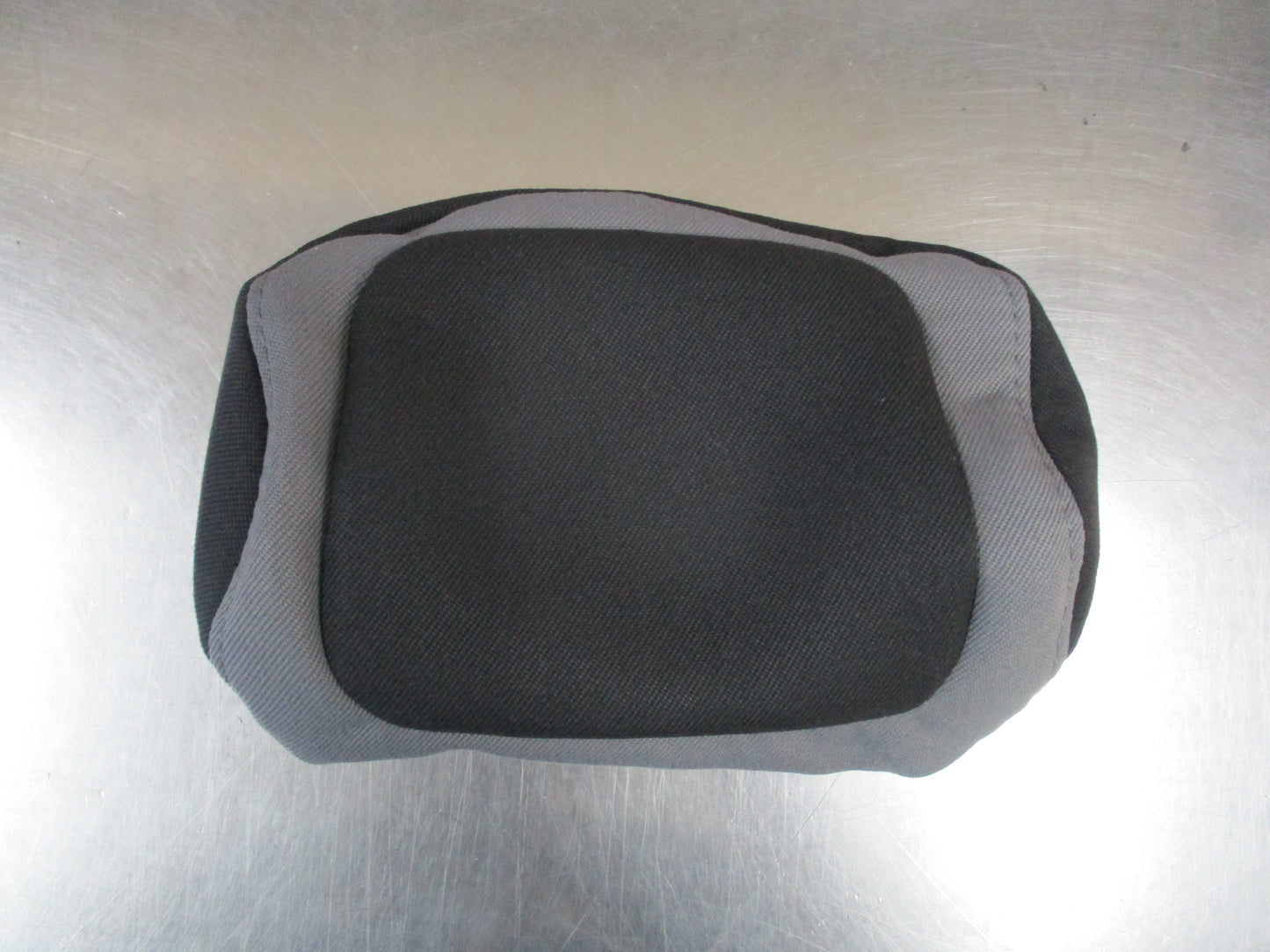 Holden RG Colorado Genuine Rear Middle Seat Headrest Cover New