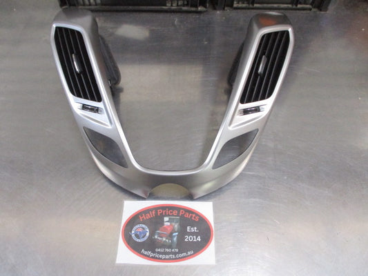 Hyundai Veloster Genuine Head Unit Fascia Center Panel And Air Vent Assembly New Part