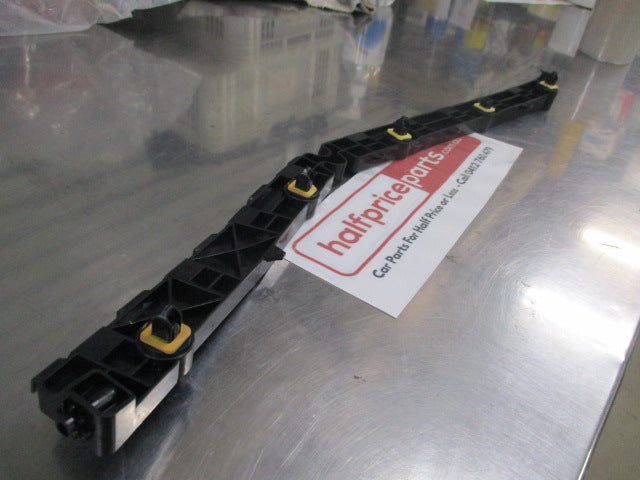 Mitsubishi Pajero Sport Genuine Right Hand Rear Bumper Side Bracket New Part