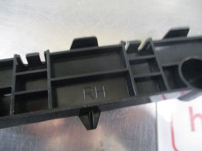 Mitsubishi Pajero Sport Genuine Right Hand Rear Bumper Side Bracket New Part